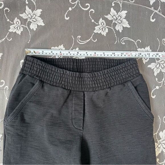 Aritzia Wilfred Free Black Cropped Joggers Sz XS - Picture 6 of 9